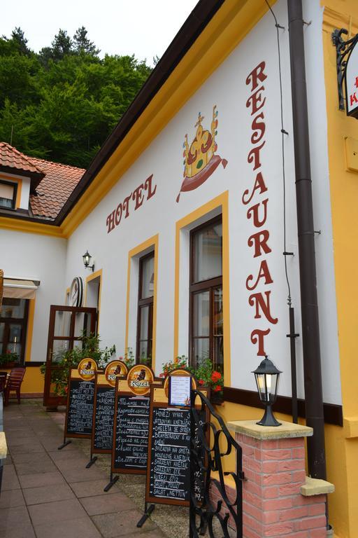 Hotel Koruna Karlštejn エクステリア 写真
