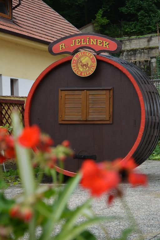 Hotel Koruna Karlštejn エクステリア 写真