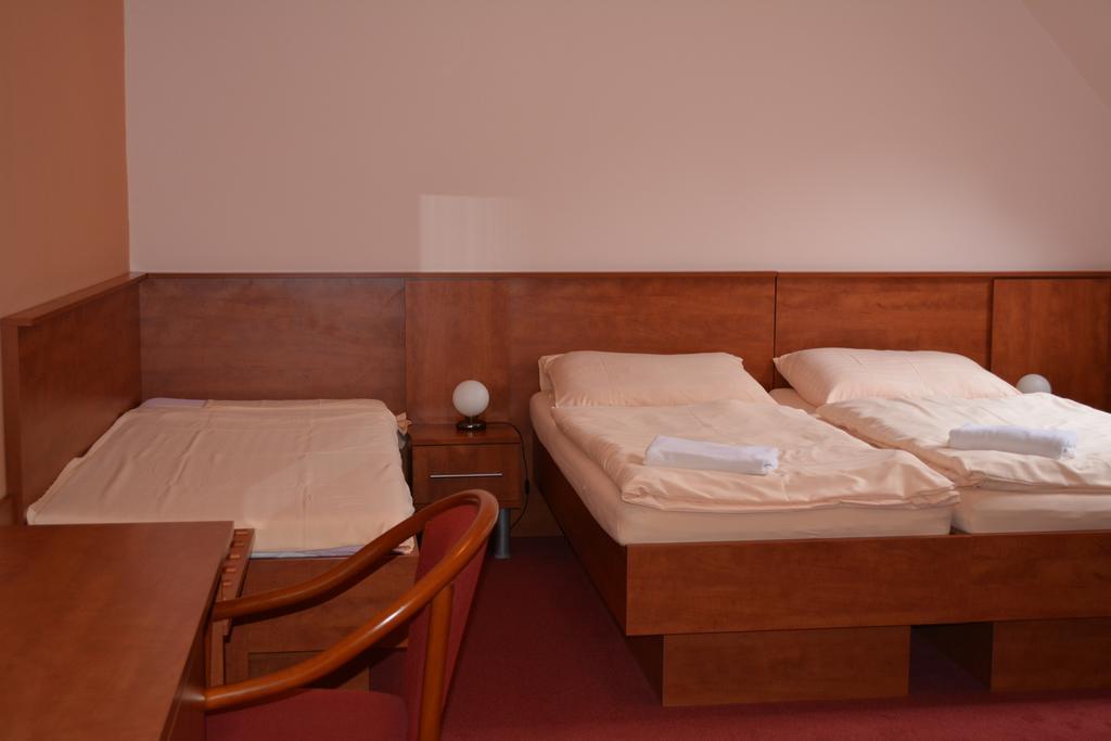 Hotel Koruna Karlštejn 部屋 写真