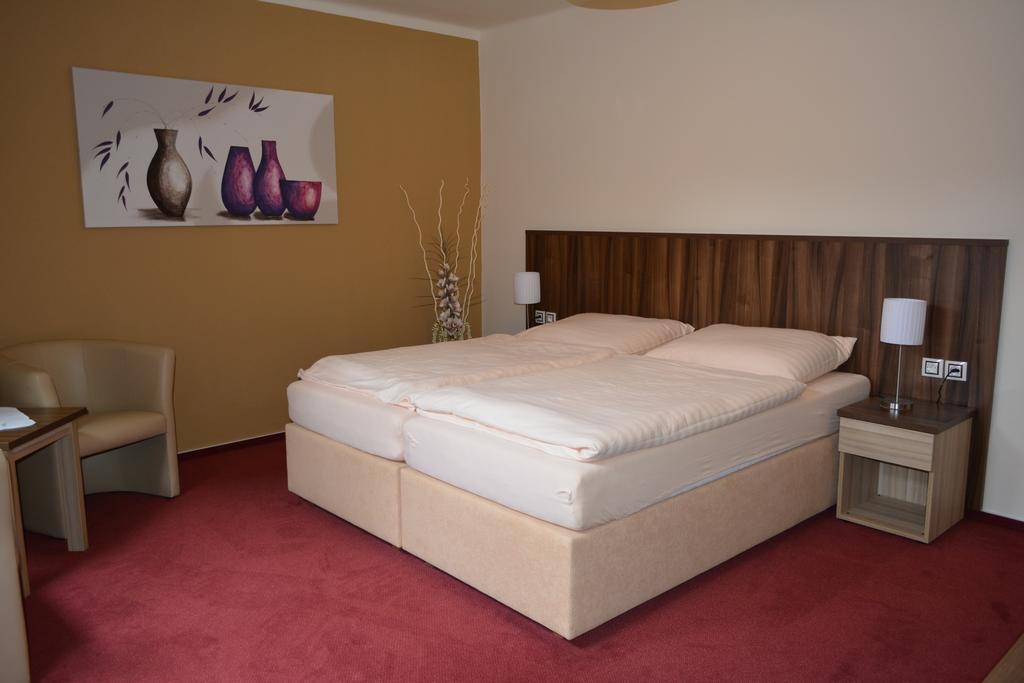 Hotel Koruna Karlštejn 部屋 写真